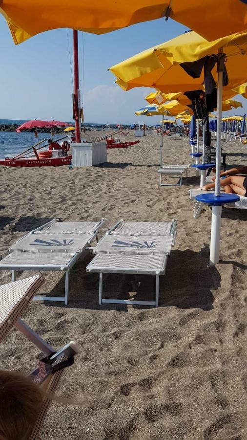 B&B Giorgia Airport Ф'юмічіно Екстер'єр фото